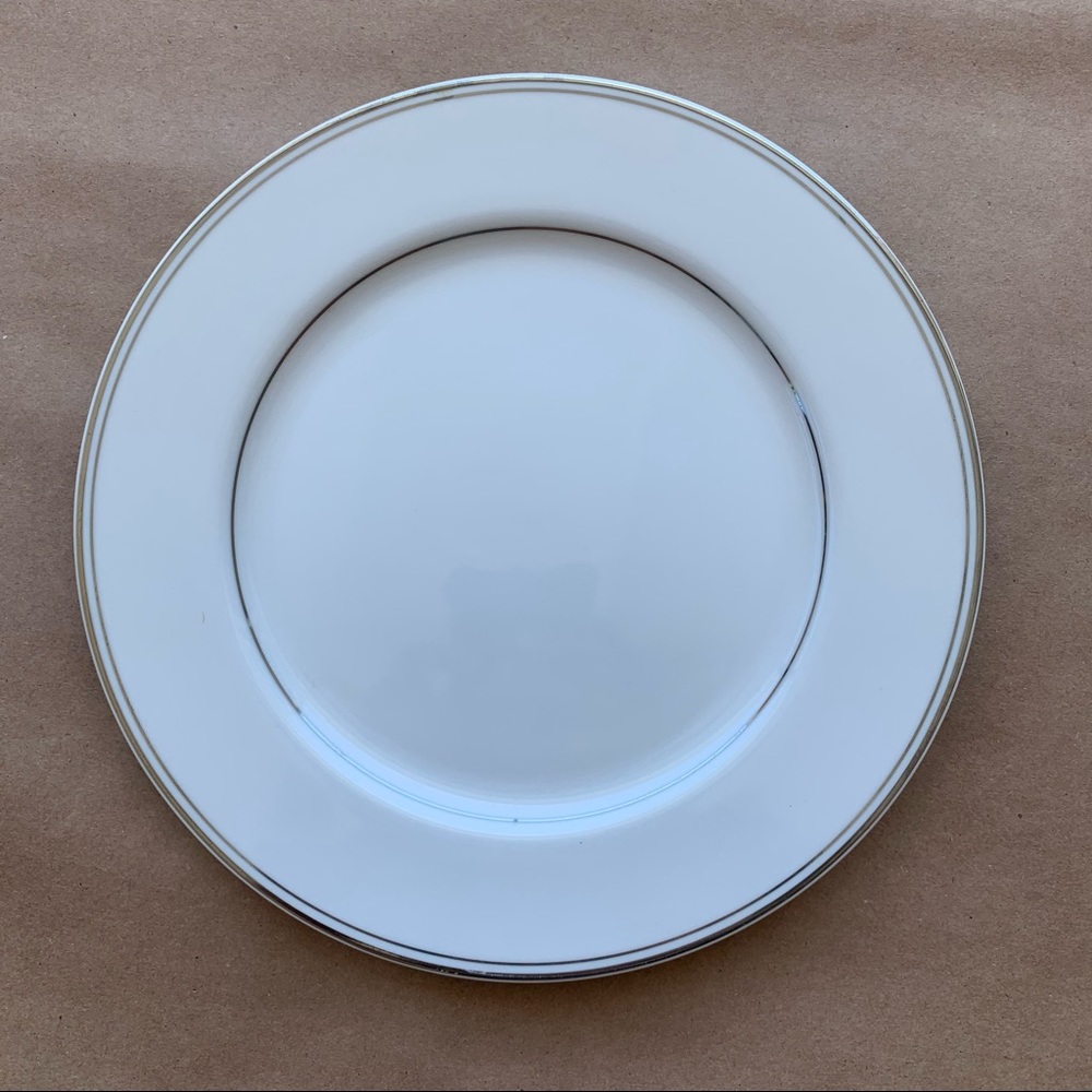 Simplicity Fine China Dinner Plates White/Silver